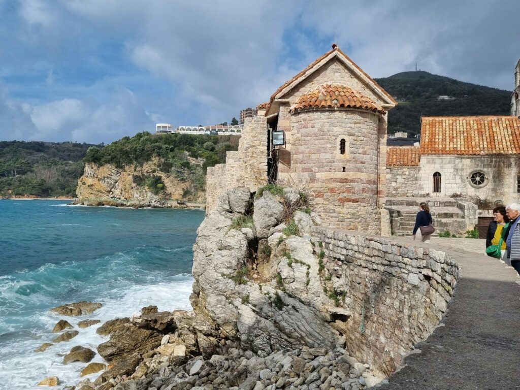 Altstadt an der kroatischen Adriaküste, Flitterwochen Europa im Spätsommer