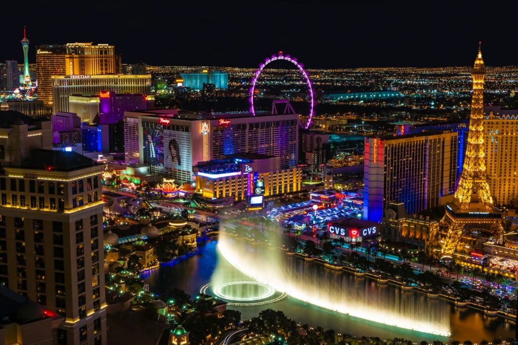 Der Las Vegas Strip bei Nacht, Kulisse für alle, die Heiraten in Las Vegas planen